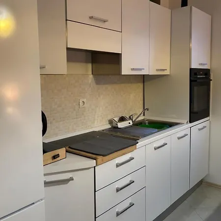 Appartement With Parking Space - 25148