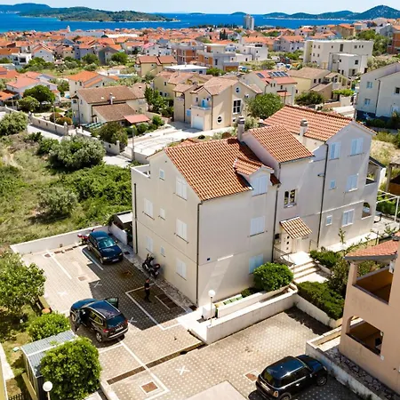 With Parking Space - 25148 Apartament