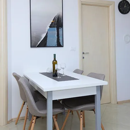 Apartament With Parking Space - 25148