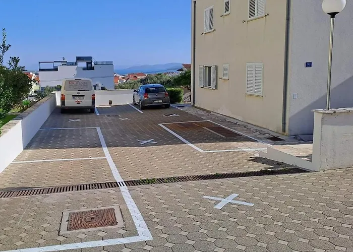 Apartment With Parking Space - 25148 Vodice